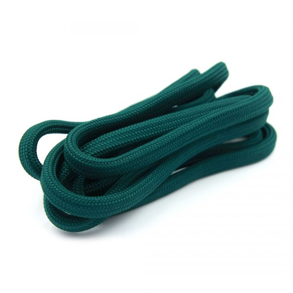 Okrągły pleciony sznurek odzieżowy w kolorze zielonym polskiego producenta pasmanterii firmy KORDUS.