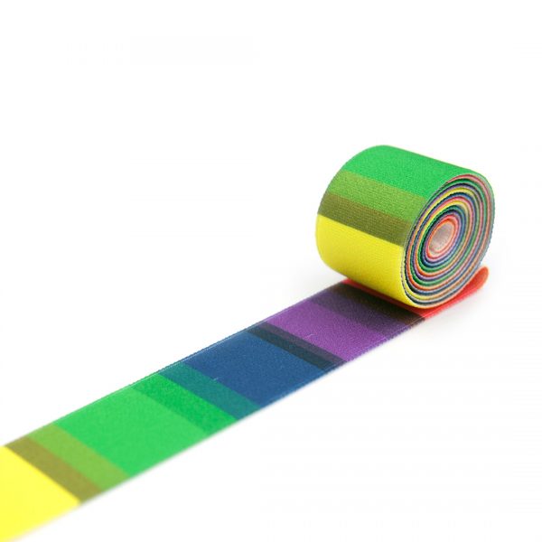 Guma tkana drukowana w kolorowy wzór do odzieży.